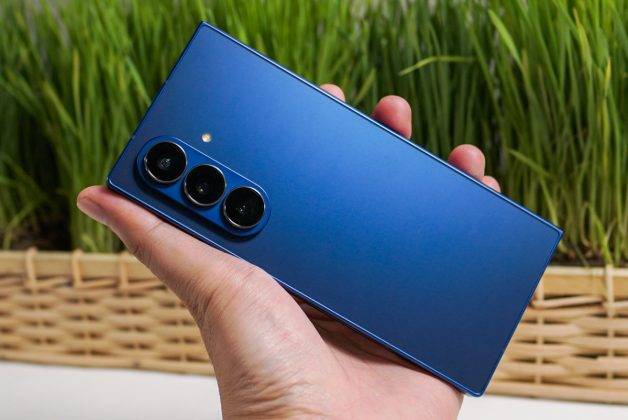 Hands-on Galaxy Z Fold 7, HP Lipat Tipis dengan Jeroan Galaxy S25 Ultra