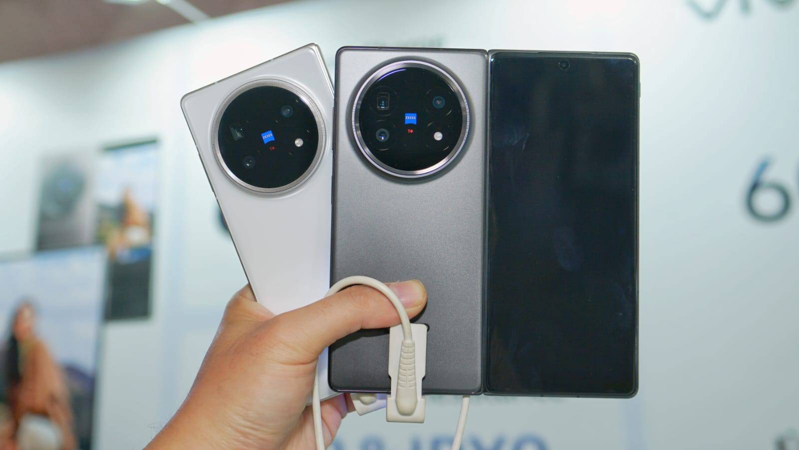 HP Lipat Vivo X Fold5 Meluncur di Indonesia, Harga Rp 25 Juta