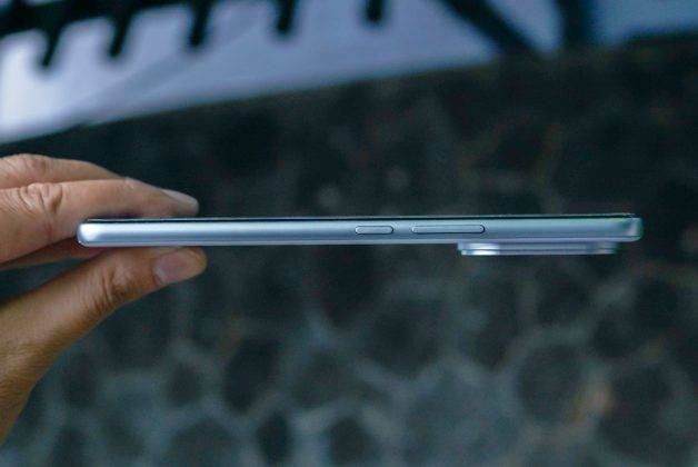 Menggenggam Vivo V60, Calon HP Snapdragon 7 Gen 4 Pertama di Indonesia