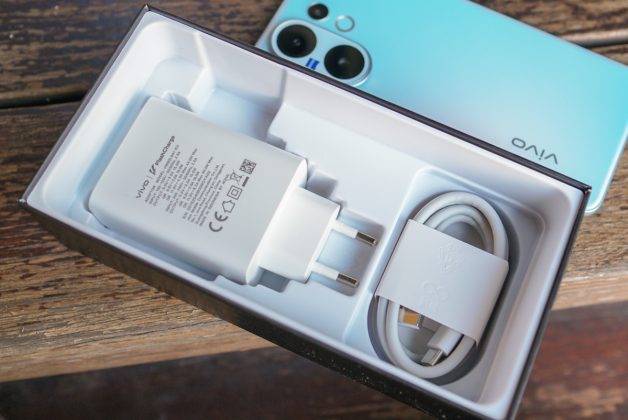 Menggenggam Vivo V60, Calon HP Snapdragon 7 Gen 4 Pertama di Indonesia