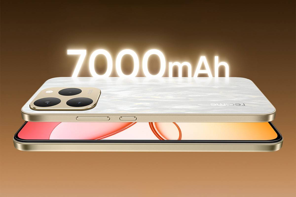 Realme 15T difasilitasi baterai jumbo yang sama dengan Realme 15 dan Realme 15 Pro yaitu 7.000 mAh.