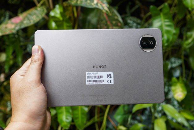 Menggenggam Honor Pad X7, Tablet Murah untuk Nonton