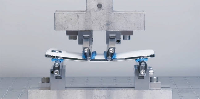 iPhone Air Diuji Bengkok, Apakah Rusak?