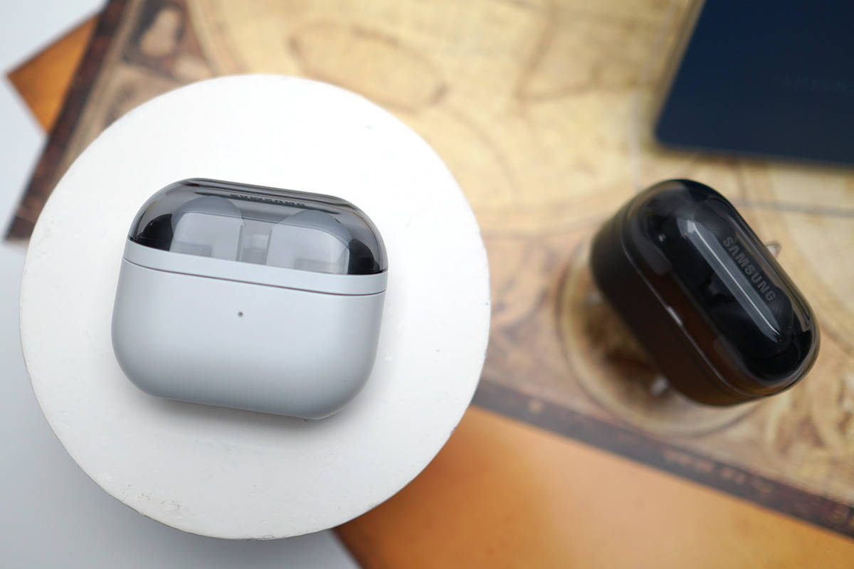 Samsung Galaxy Buds3 FE, TWS Peremium Harga Rp 1 Jutaan