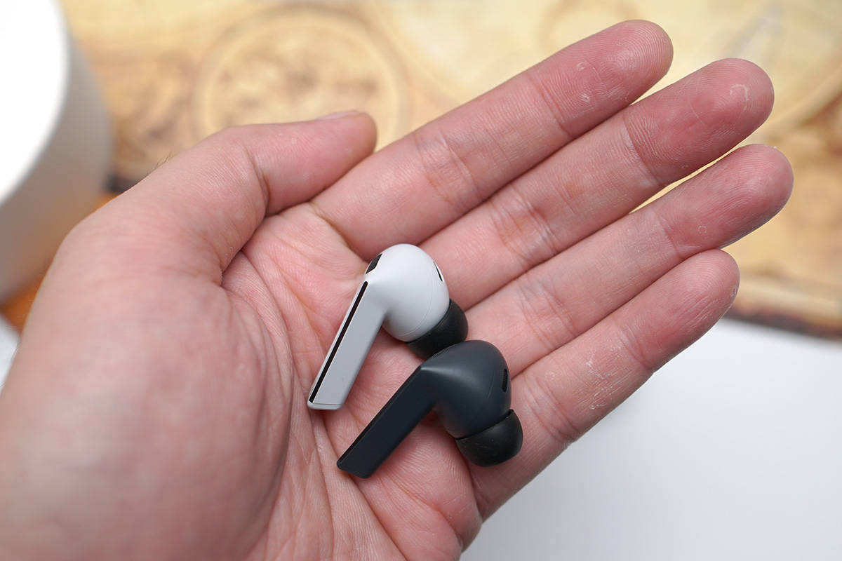 Samsung Galaxy Buds3 FE, TWS Peremium Harga Rp 1 Jutaan