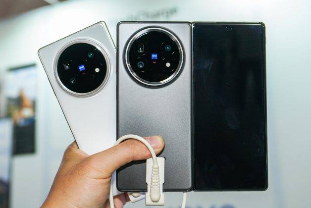 Lebih Dekat dengan HP Lipat Vivo X Fold5, Tipis tapi Berbaterai Besar