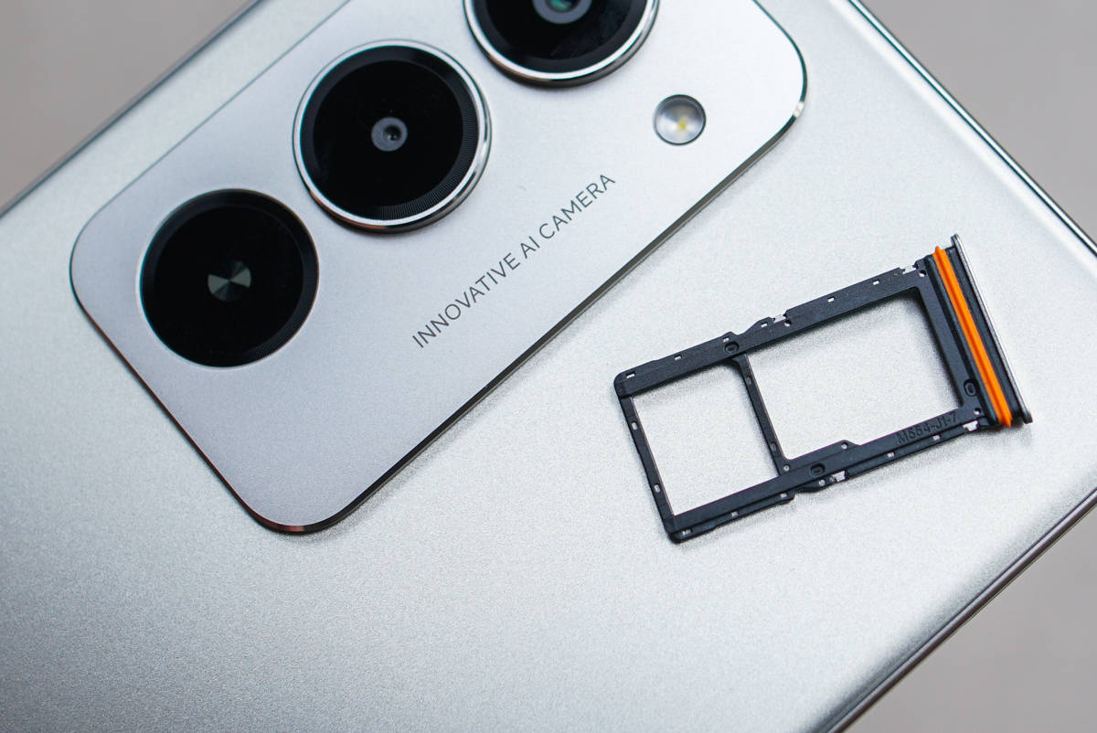 Menggenggam Xiaomi Redmi 15, HP Rp 2 Jutaan Berbaterai 7.000 MAh