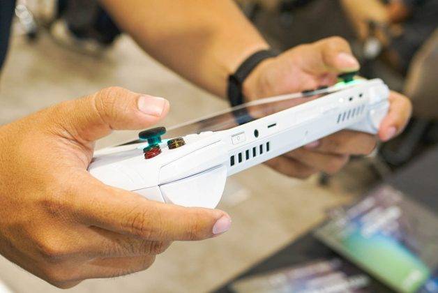 Wujud ROG Xbox Ally dan Ally X, Duo Konsol Game Handheld Kolaborasi Asus-Microsoft