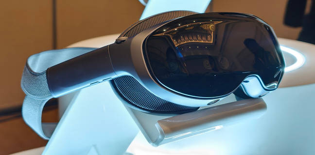 Headset Mixed Reality Vivo Vision Discovery Edition Hadir di Indonesia, Bisa Dicoba Gratis Headset Mixed Reality Vivo Vision Discovery Edition Hadir di Indonesia, Bisa Dicoba Gratis