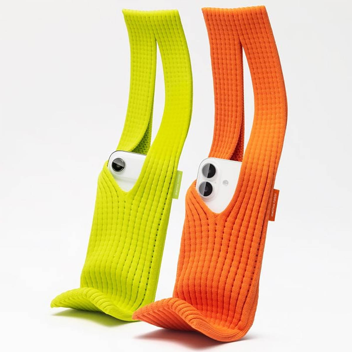 Apple Rilis "Kaos Kaki" untuk iPhone, Harganya Lebih Mahal dari AirPods