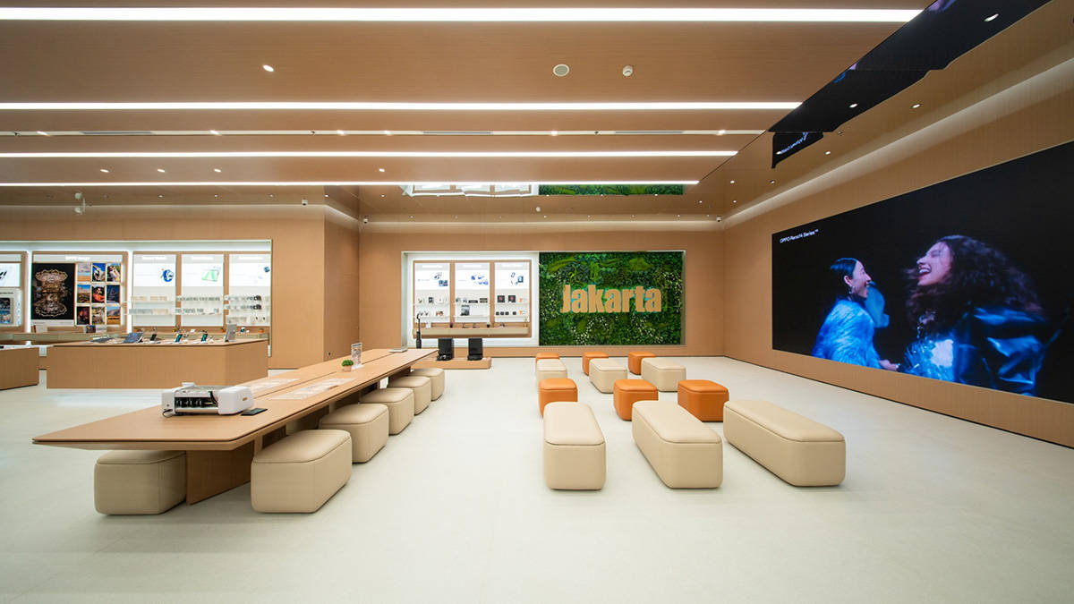 Oppo Resmikan Flagship Store Gandaria City, Ada Printer 3D hingga Robot