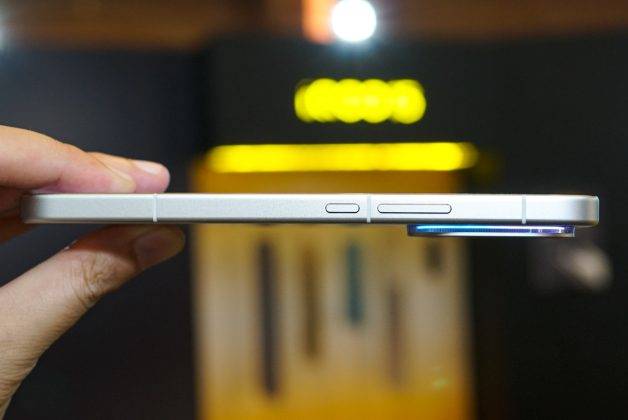Menggenggam iQoo 15, HP Snapdragon 8 Elite Gen 5 Pertama di RI