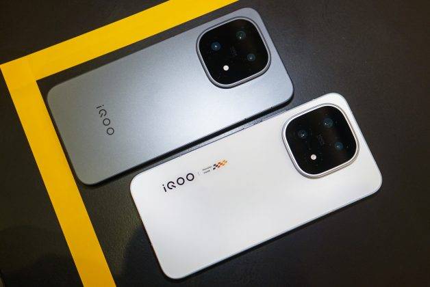 Menggenggam iQoo 15, HP Snapdragon 8 Elite Gen 5 Pertama di RI