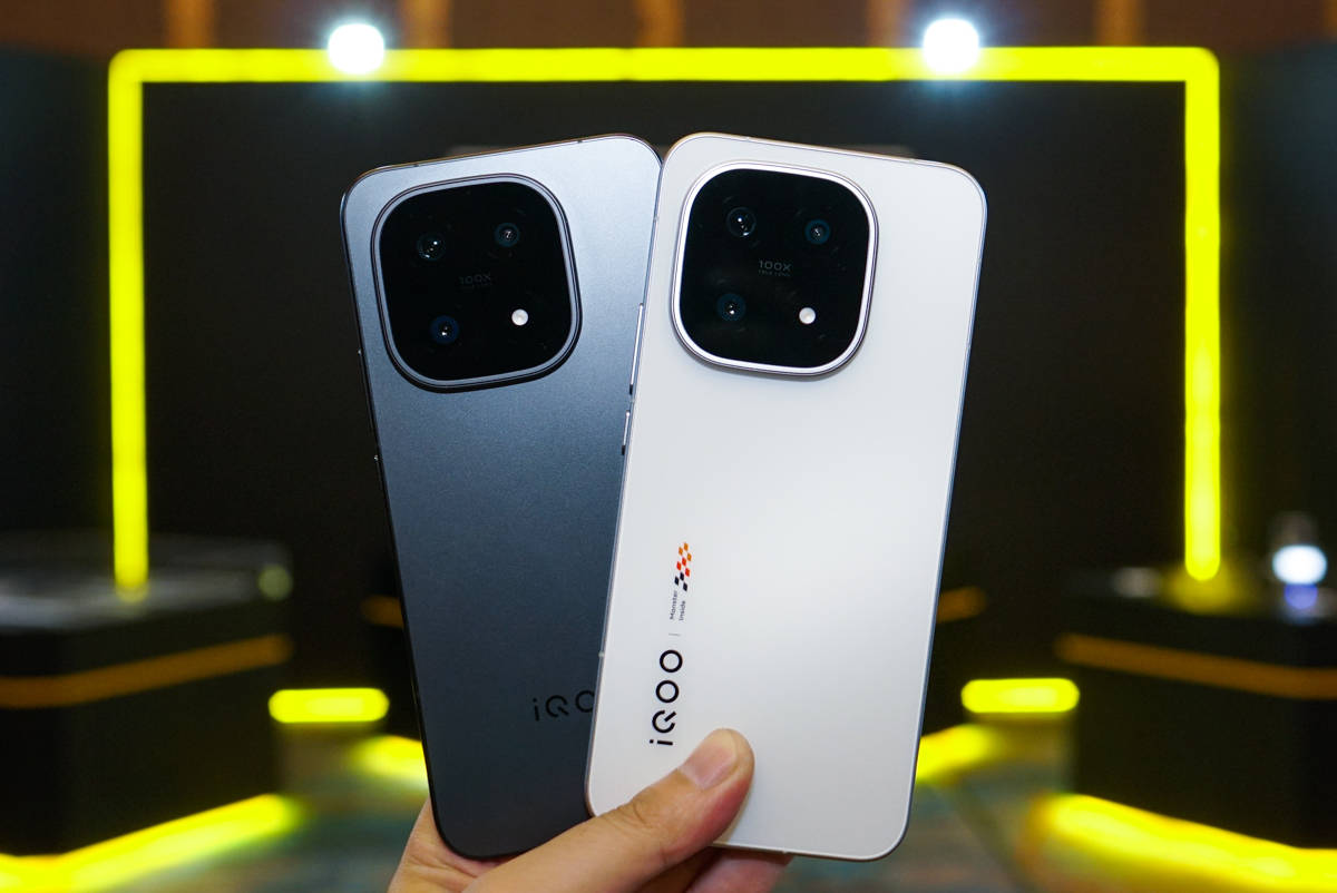 Menggenggam iQoo 15, HP Snapdragon 8 Elite Gen 5 Pertama di RI