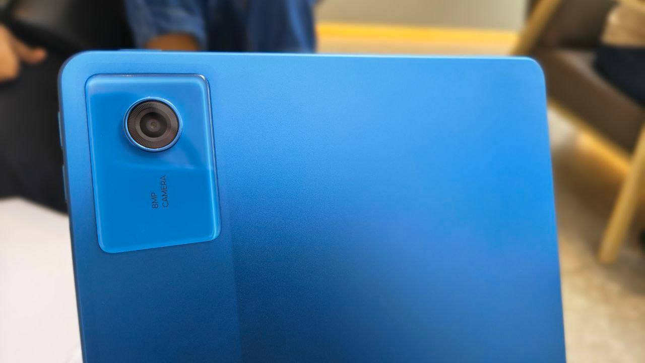 Moto Pad 60 Neo dibekali kamera tunggal 8 MP.