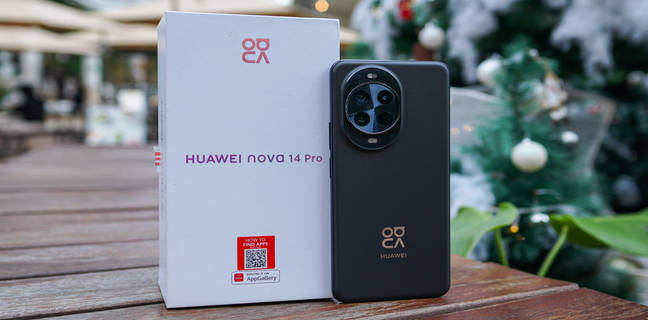 Menggenggam Nova 14 Pro, Jagoan Baru Huawei di Papan Tengah Menggenggam Huawei Nova 14 Pro, HP Berkamera Selfie Ganda