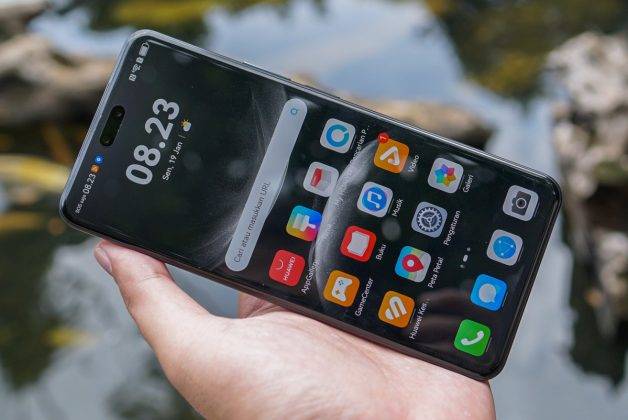 Menggenggam Huawei Nova 14 Pro, HP Berkamera Selfie Ganda
