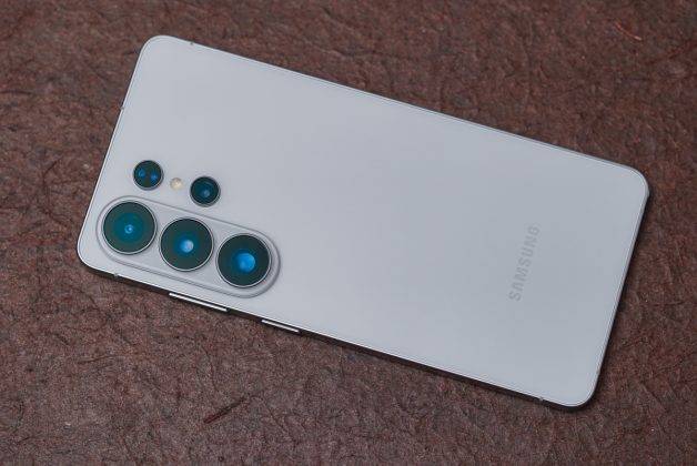 Menggenggam Galaxy S26 Ultra, HP Tercanggih Samsung di Indonesia