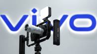 Vivo Pamer Teleconverter 400 mm untuk Vivo X300 Ultra di MWC 2026 Related Article