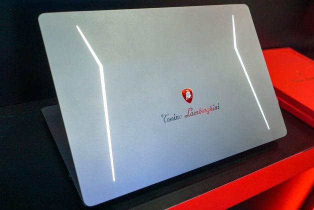 Tecno Siapkan HP Pova hingga PC Gaming Berdesain Lamborghini