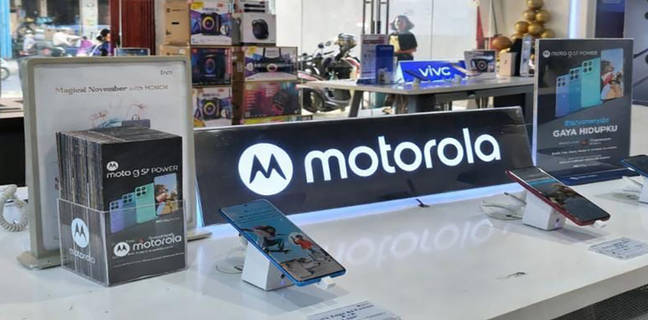 Gandeng Erajaya, Motorola Pasarkan Produknya lewat 47 Gerai di Berbagai Kota Gandeng Erajaya, Motorola Pasarkan Produknya lewat 47 Gerai di Berbagai Kota