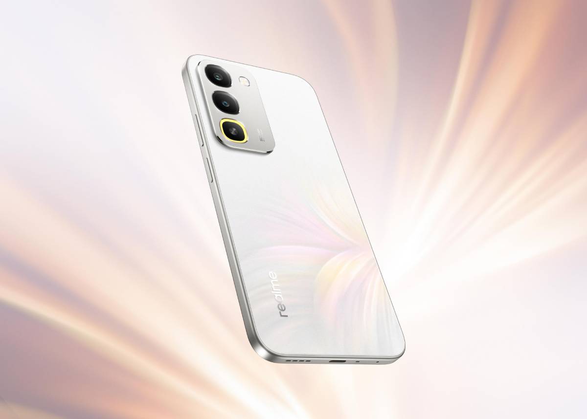 realme C100 - Glory White (1)