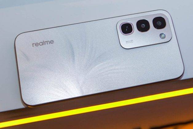 Realme C100 Punya Rancangan Baru "Blooming Design", Begini Tampilannya