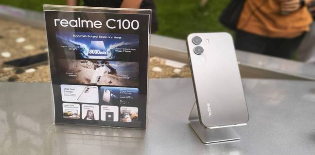 Realme C100 Resmi di Indonesia, HP Tahan Banting dengan Baterai 8.000 MAh Realme C100 Resmi di Indonesia, HP Tahan Banting dengan Baterai 8.000 MAh