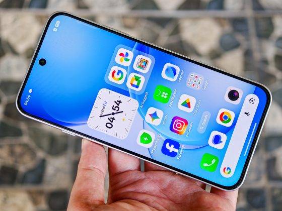 Unboxing Oppo Reno 16F, HP "3D Pop Planet" dengan Layar Paling Lebar