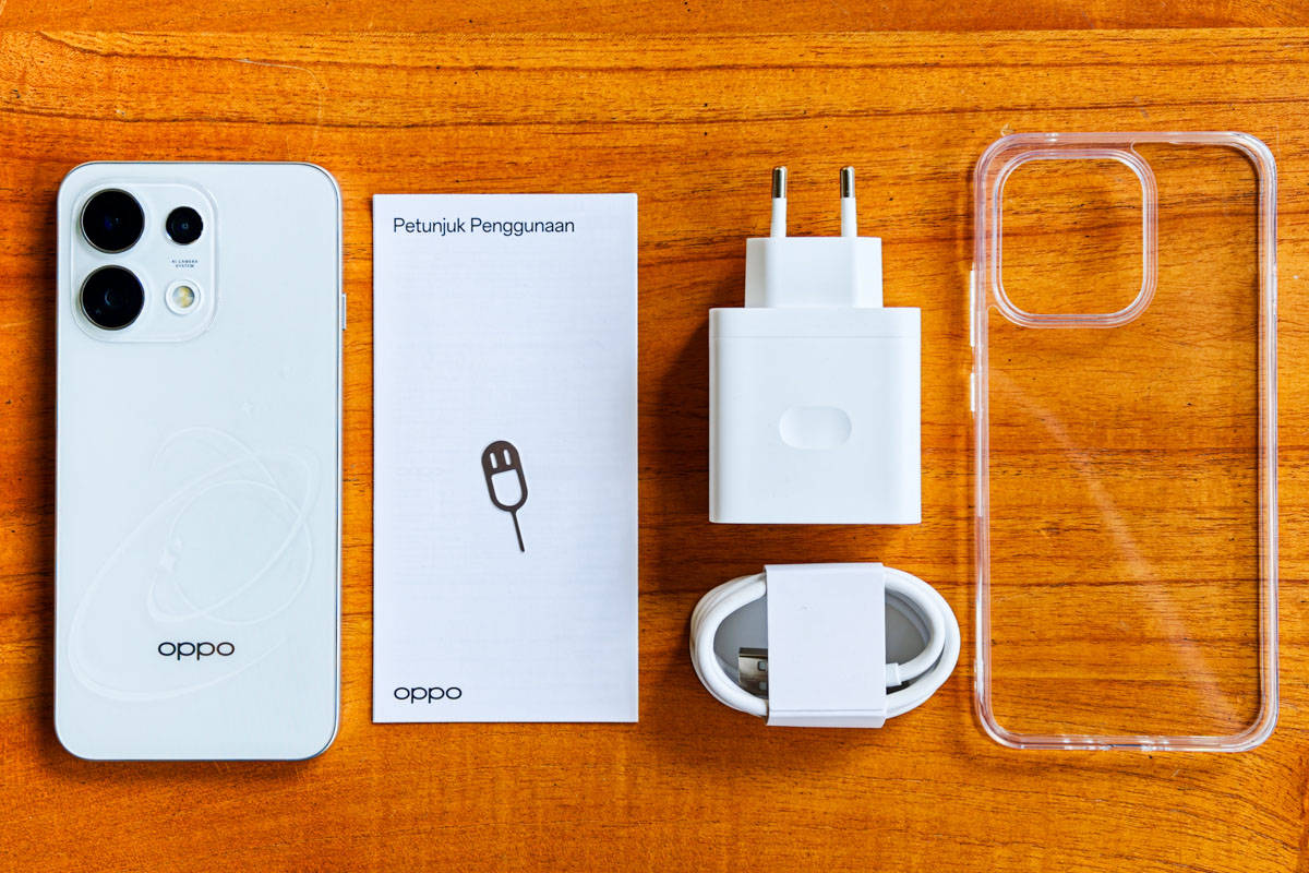 Unboxing Oppo Reno 16F, HP "3D Pop Planet" dengan Layar Paling Lebar