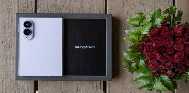 Samsung Galaxy Z Fold 8 Dikabarkan Laku Keras, Bisa Lewati Galaxy S26