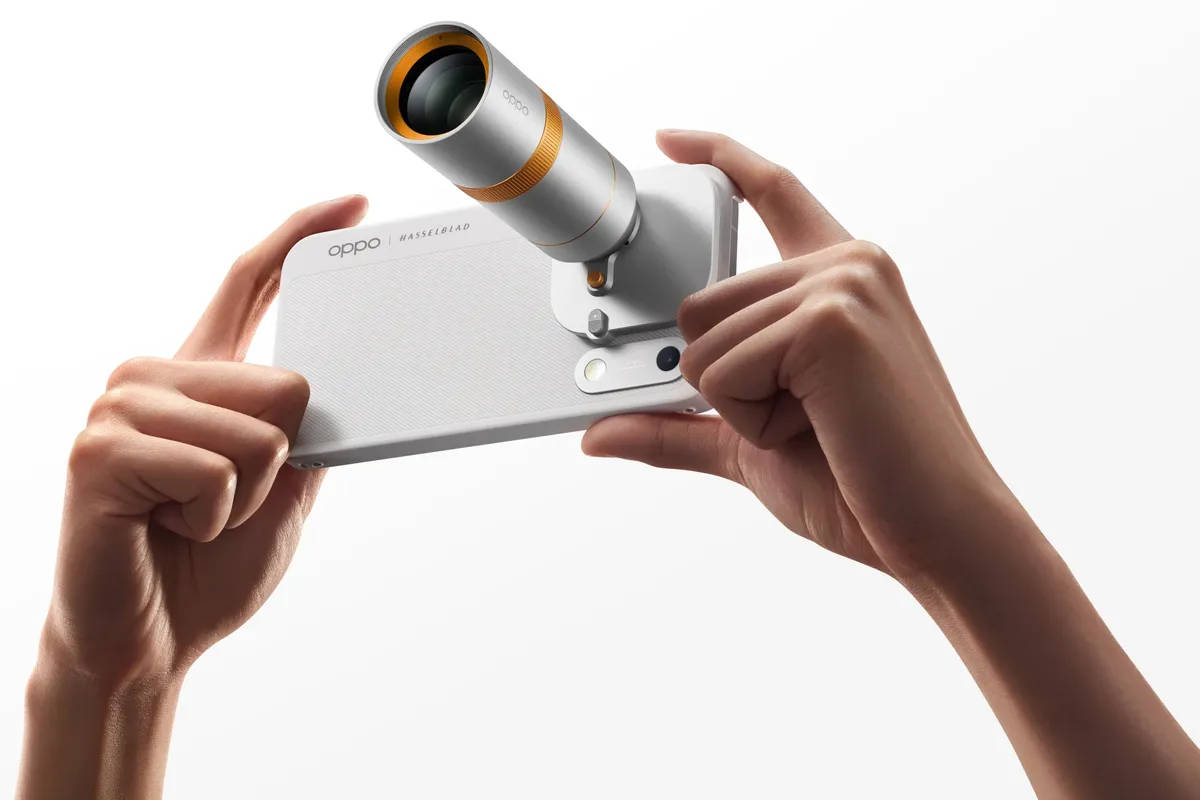 Oppo menyediakan aksesoris opsional Hasselblad teleconverter kit.
