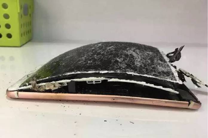 https://static.hub.91mobiles.com/multisite/wp-content/uploads/sites/7/2016/11/burnt-IPhone-7.jpg