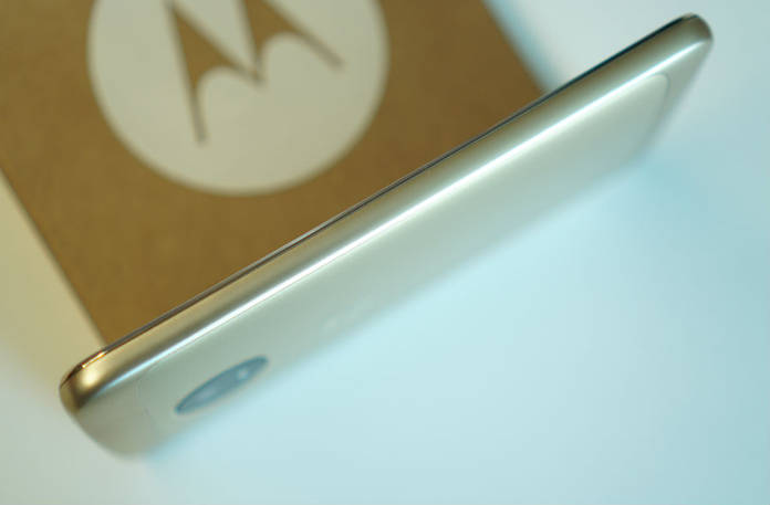 https://static.hub.91mobiles.com/multisite/wp-content/uploads/sites/7/2017/04/Moto-g5-Side.jpg