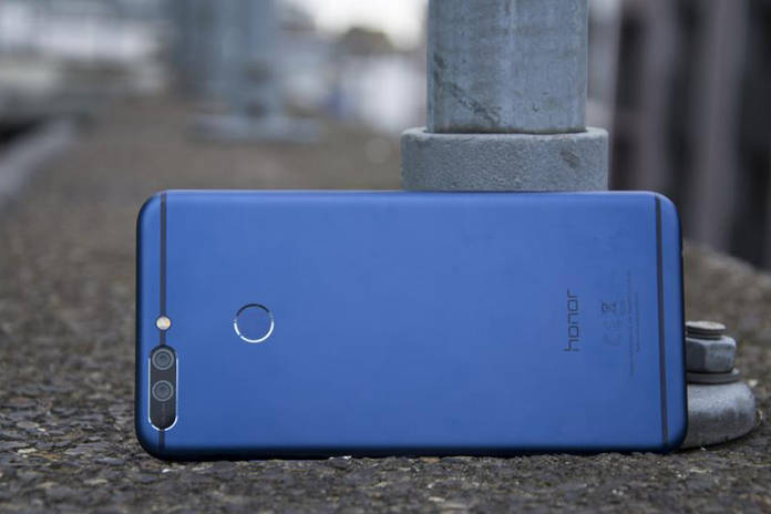 https://static.hub.91mobiles.com/multisite/wp-content/uploads/sites/7/2017/06/honor-8-pro.jpg