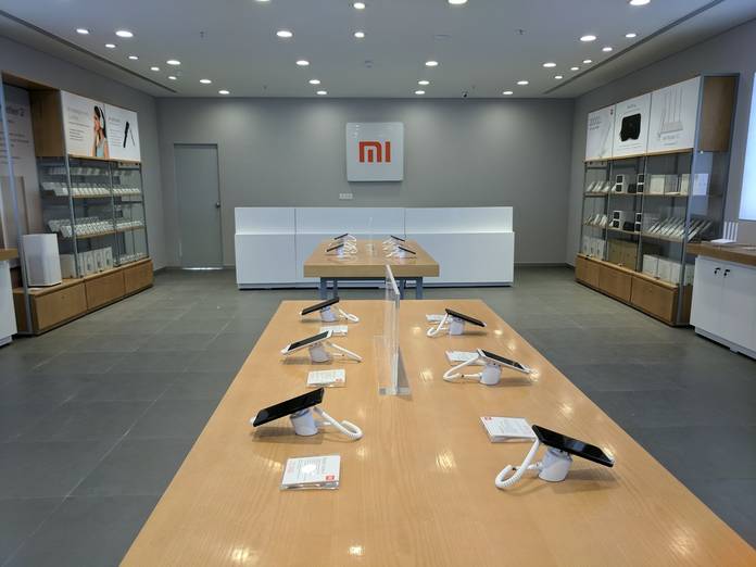 https://static.hub.91mobiles.com/multisite/wp-content/uploads/sites/7/2017/08/mi-home-gurugram-1.jpg