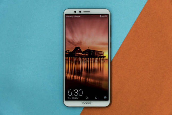 https://static.hub.91mobiles.com/multisite/wp-content/uploads/sites/7/2017/12/Honor-7X-Front.jpg