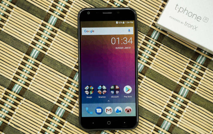 https://static.hub.91mobiles.com/multisite/wp-content/uploads/sites/7/2018/01/Smartron-tphone-p-Front-1.jpg