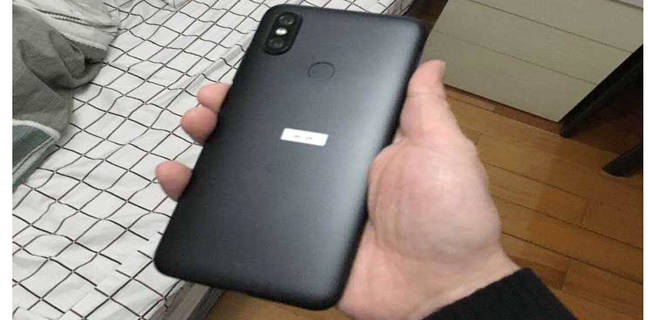 शाओमी मी6एक्स की फोटोज़ आई सामनें, आईफोन 10 जैसा होगा डिजाईन