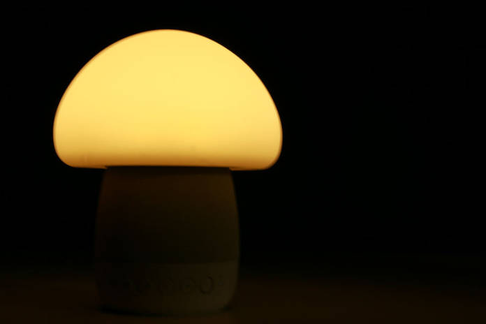 https://static.hub.91mobiles.com/multisite/wp-content/uploads/sites/7/2018/02/Emoi-Mushroom-Bluetooth-Speaker.jpg