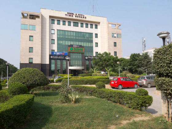 samsung-galaxy-a7-2018-review-in-hindi