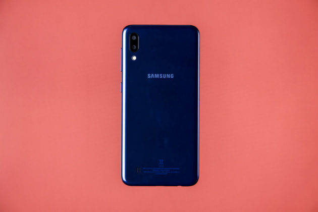 samsung-galaxy-m10-review-in-hindi