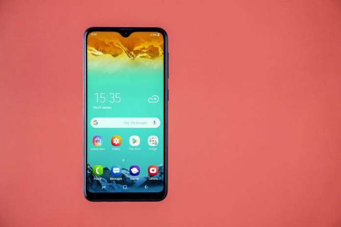 https://static.hub.91mobiles.com/multisite/wp-content/uploads/sites/7/2019/02/Samsung-Galaxy-M10-Front-1.jpg