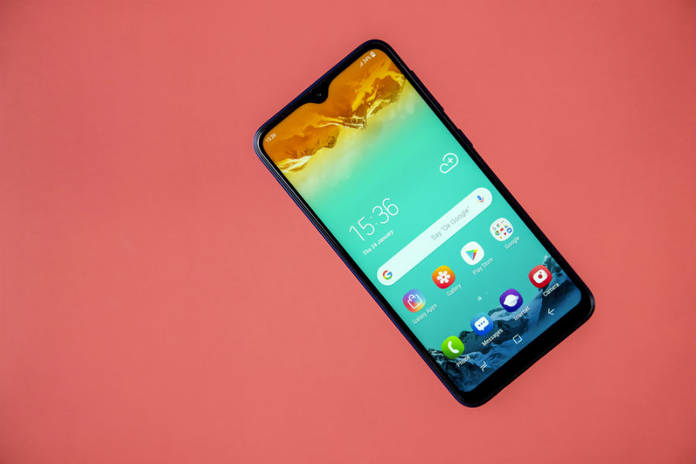 https://static.hub.91mobiles.com/multisite/wp-content/uploads/sites/7/2019/02/Samsung-Galaxy-M10-Front.jpg