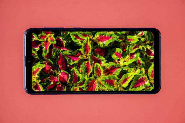 samsung-galaxy-m10-review-in-hindi