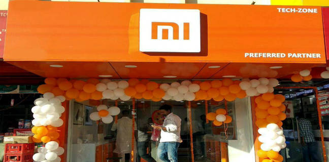 चीनी स्मार्टफोन कंपनी Xiaomi के बैंक खातों में मिले 5551 करोड़ रुपये! ED ने कसा शिकंजा, सारी रकम की जब्त 5551 crore rs in Chinese Mobile Company Xiaomi bank account sized by ED Money Laundering Case