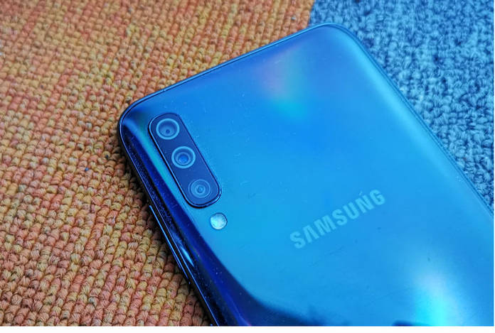 https://static.hub.91mobiles.com/multisite/wp-content/uploads/sites/7/2019/05/Samsung-Galaxy-A70-Rear-Camera.jpg