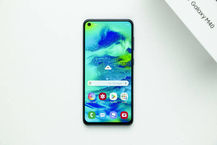 https://static.hub.91mobiles.com/multisite/wp-content/uploads/sites/7/2019/06/Samsung-Galaxy-M40-Front-1.jpg
