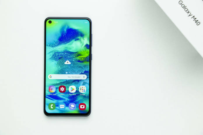 https://static.hub.91mobiles.com/multisite/wp-content/uploads/sites/7/2019/06/Samsung-Galaxy-M40-Front.jpg
