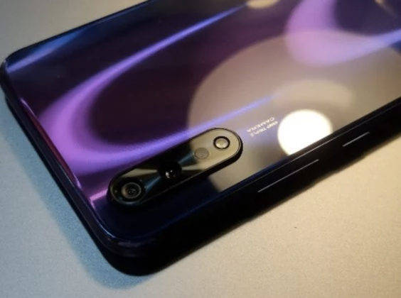 Vivo Z5 real hands on image leaked specificaitions launch date 31 july